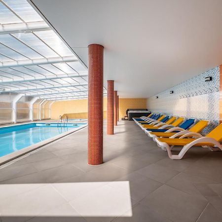 Hotel Colmeia Monte Real Exterior photo